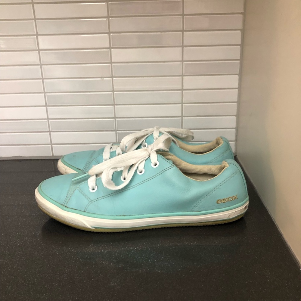 GEOX women’s leather teal vintage sneakers